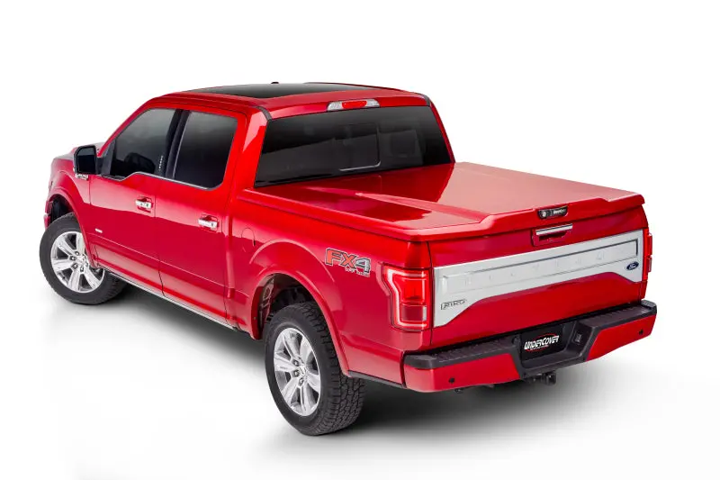 Undercover Elite Lx Retractable Tonneau Cover For 2015–2019 Ford F-150, 5.5-Foot Bed – White Platinum 1